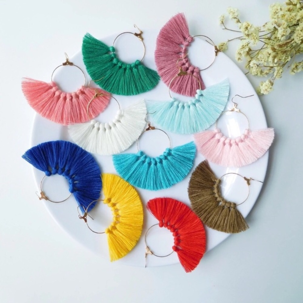 🆕 LIGHT BLUE TASSEL CIRCLE EARRINGS - Picture 2 of 5